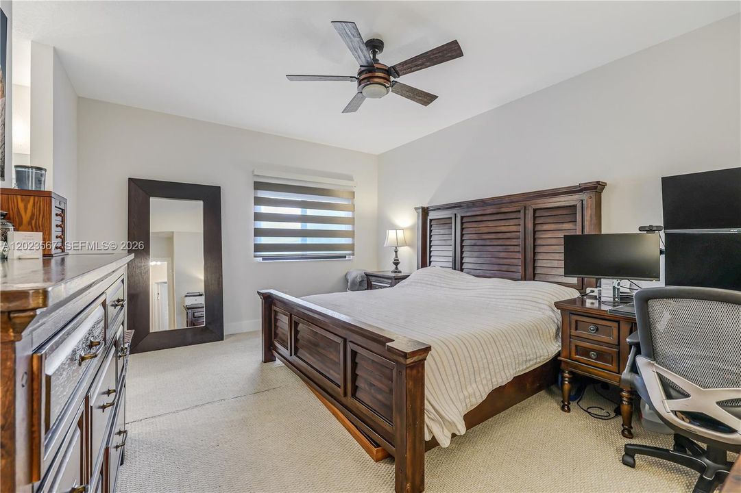 For Sale: $525,000 (3 beds, 2 baths, 1660 Square Feet)