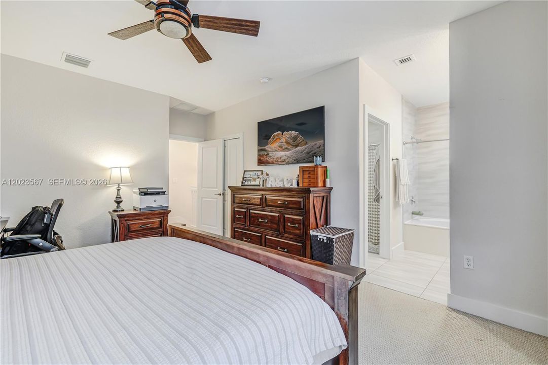 For Sale: $525,000 (3 beds, 2 baths, 1660 Square Feet)