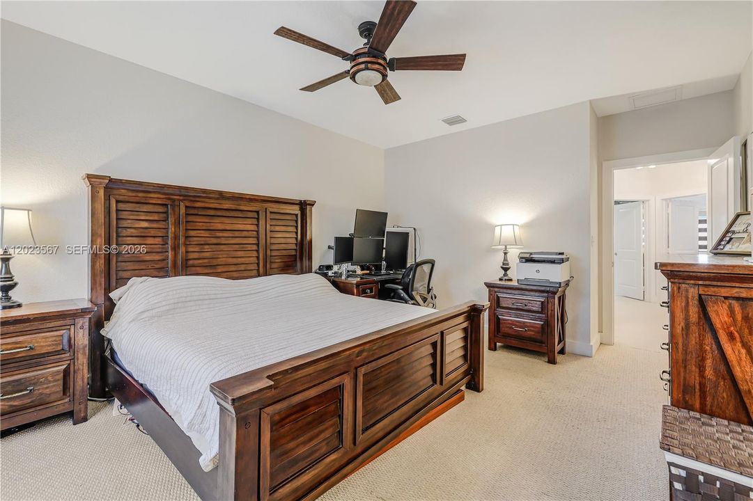 For Sale: $525,000 (3 beds, 2 baths, 1660 Square Feet)