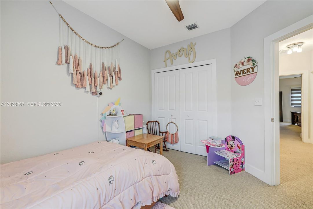 For Sale: $525,000 (3 beds, 2 baths, 1660 Square Feet)