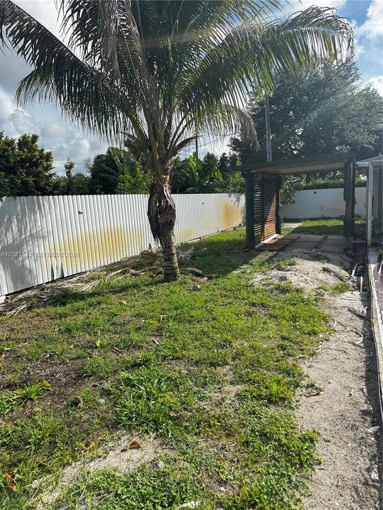 En Venta: $550,000 (3 camas, 2 baños, 1752 Pies cuadrados)