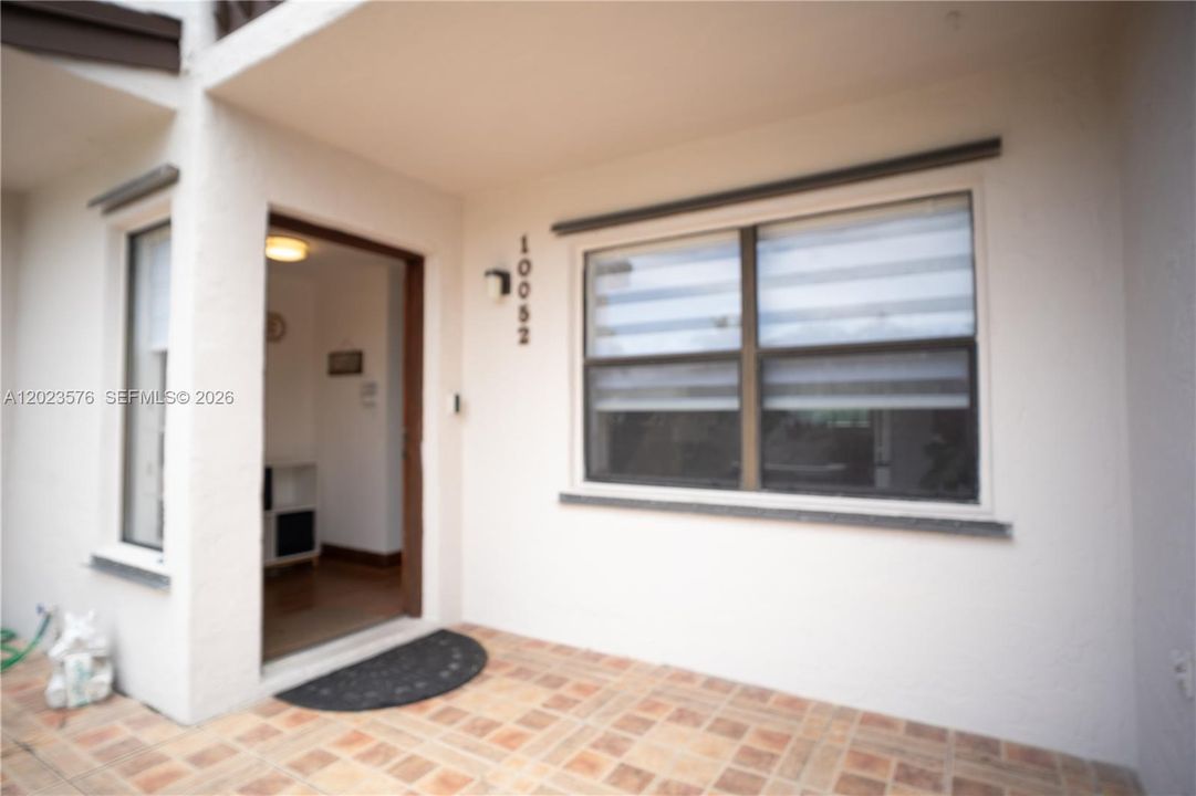 На продажу: $475,000 (2 спален, 2 ванн, 1392 Квадратных фут)