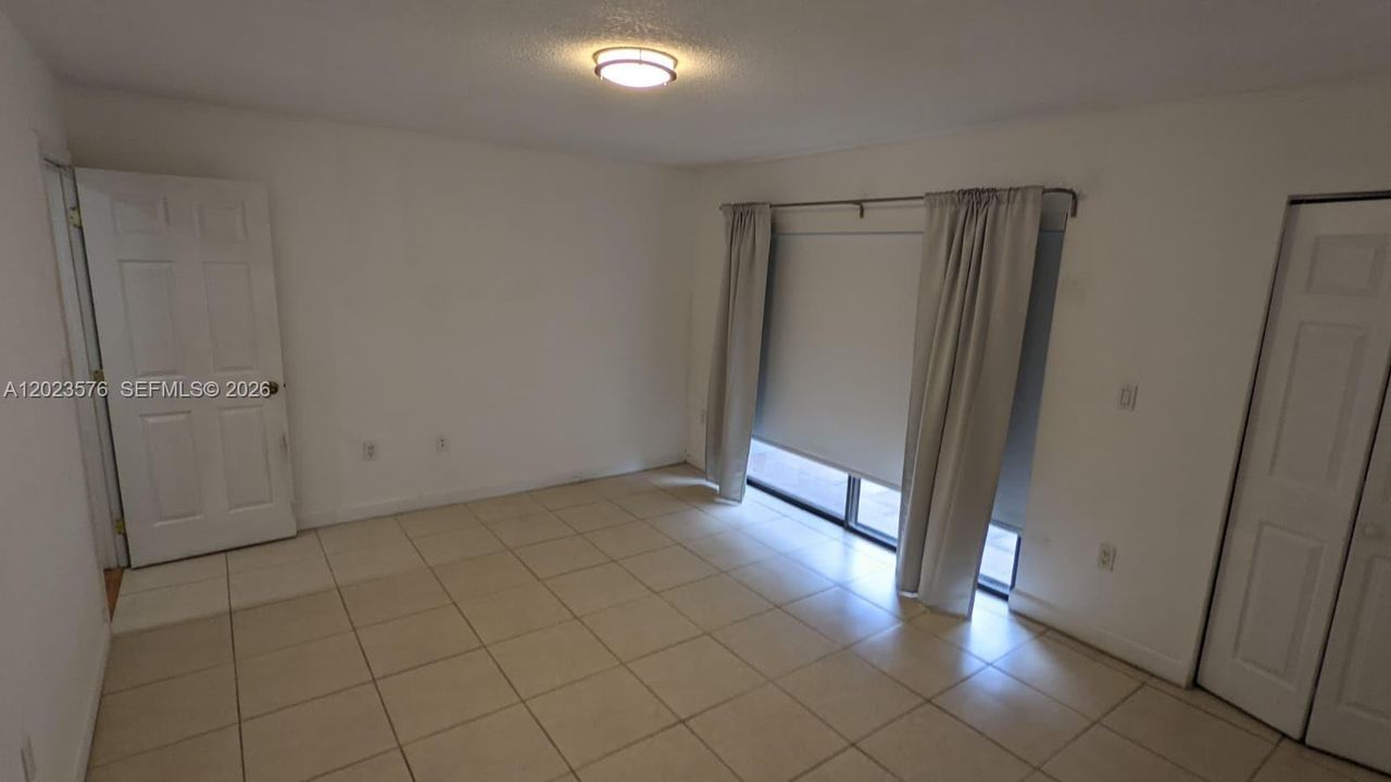 На продажу: $475,000 (2 спален, 2 ванн, 1392 Квадратных фут)