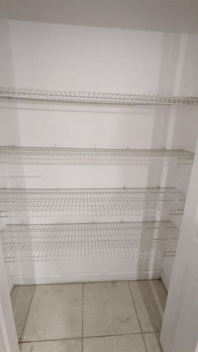 На продажу: $475,000 (2 спален, 2 ванн, 1392 Квадратных фут)