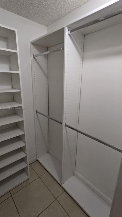 На продажу: $475,000 (2 спален, 2 ванн, 1392 Квадратных фут)