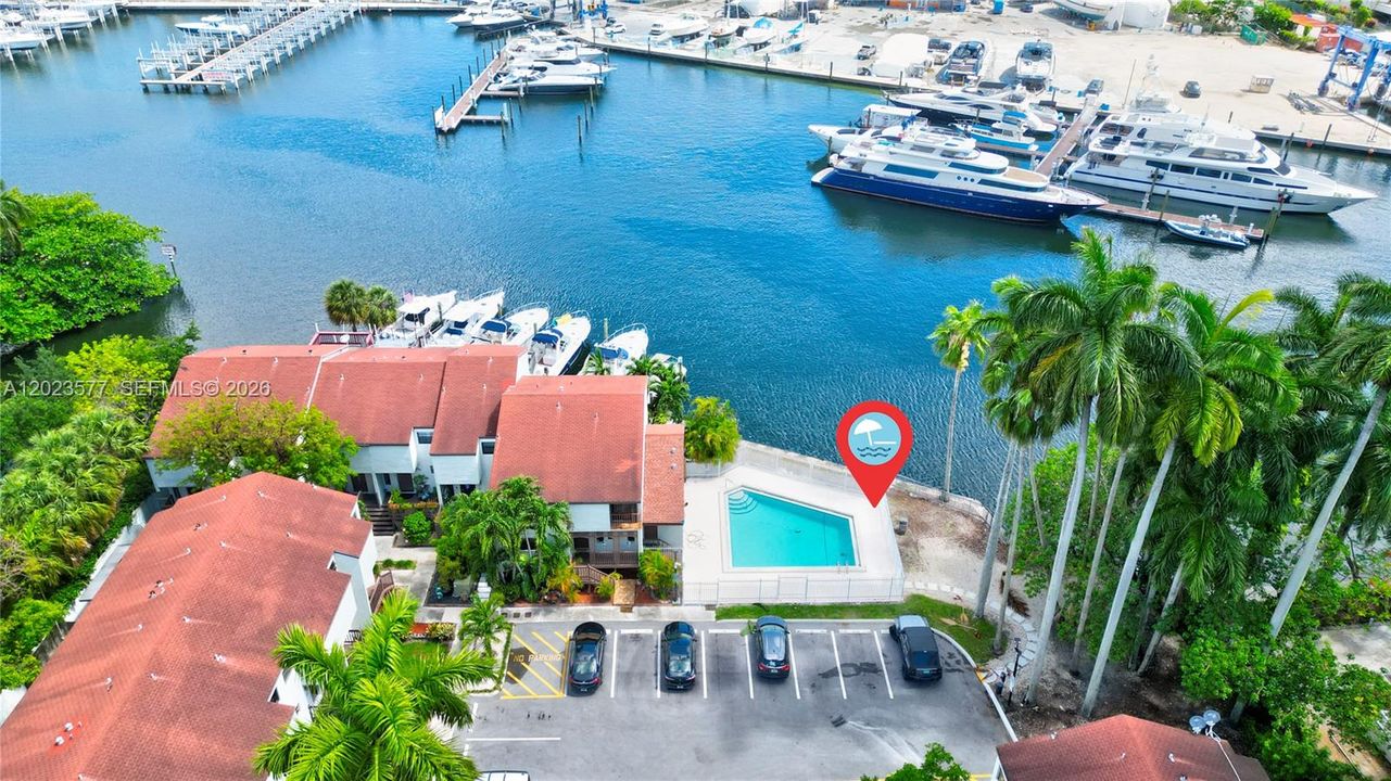 For Sale: $405,000 (2 beds, 1 baths, 1000 Square Feet)