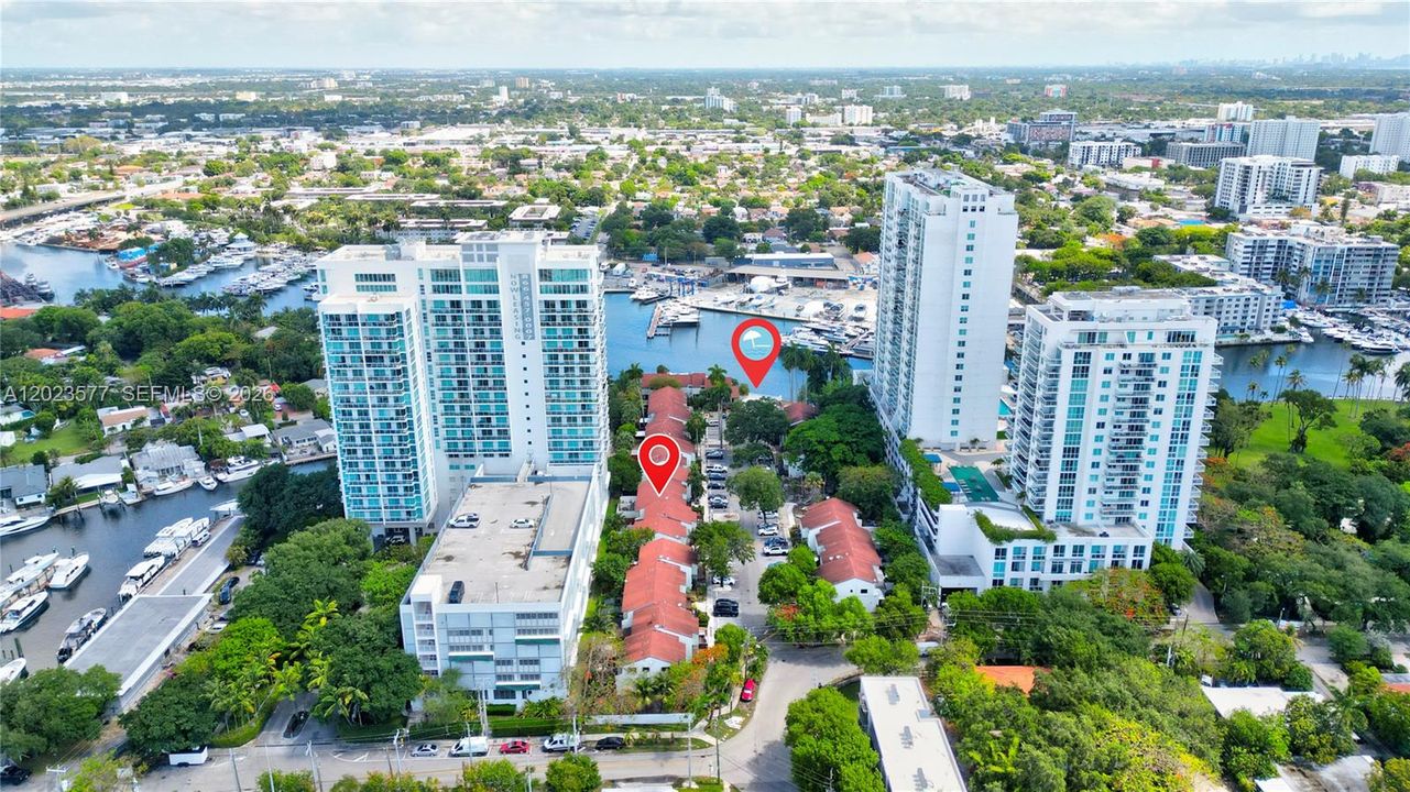 For Sale: $405,000 (2 beds, 1 baths, 1000 Square Feet)