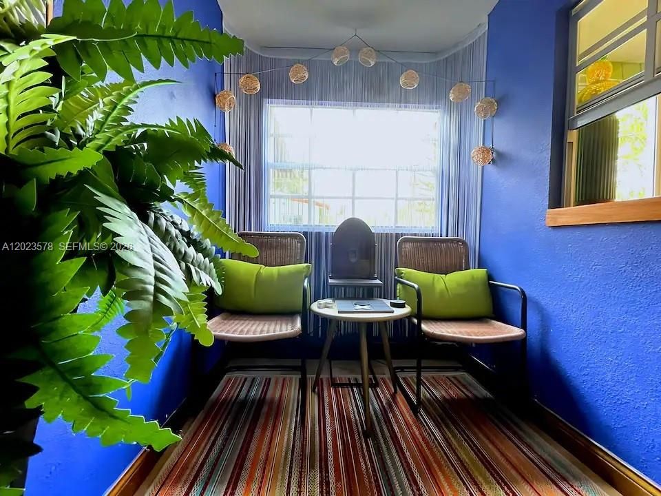 На продажу: $525,000 (2 спален, 2 ванн, 1373 Квадратных фут)