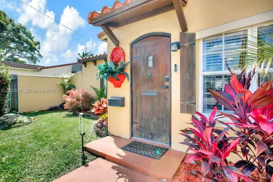 На продажу: $525,000 (2 спален, 2 ванн, 1373 Квадратных фут)