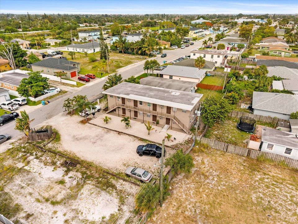 526 NW 12TH AVE