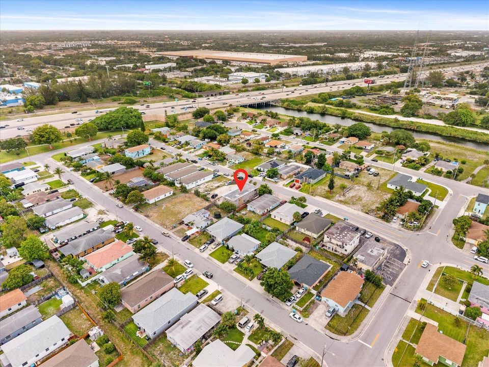 526 NW 12TH AVE