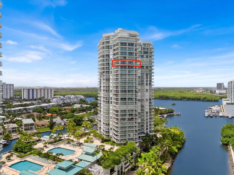 En Venta: $1,840,000 (2 camas, 3 baños, 2144 Pies cuadrados)