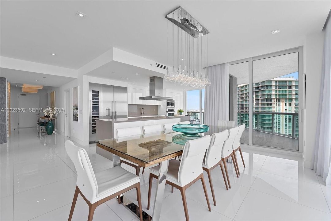 En Venta: $1,840,000 (2 camas, 3 baños, 2144 Pies cuadrados)