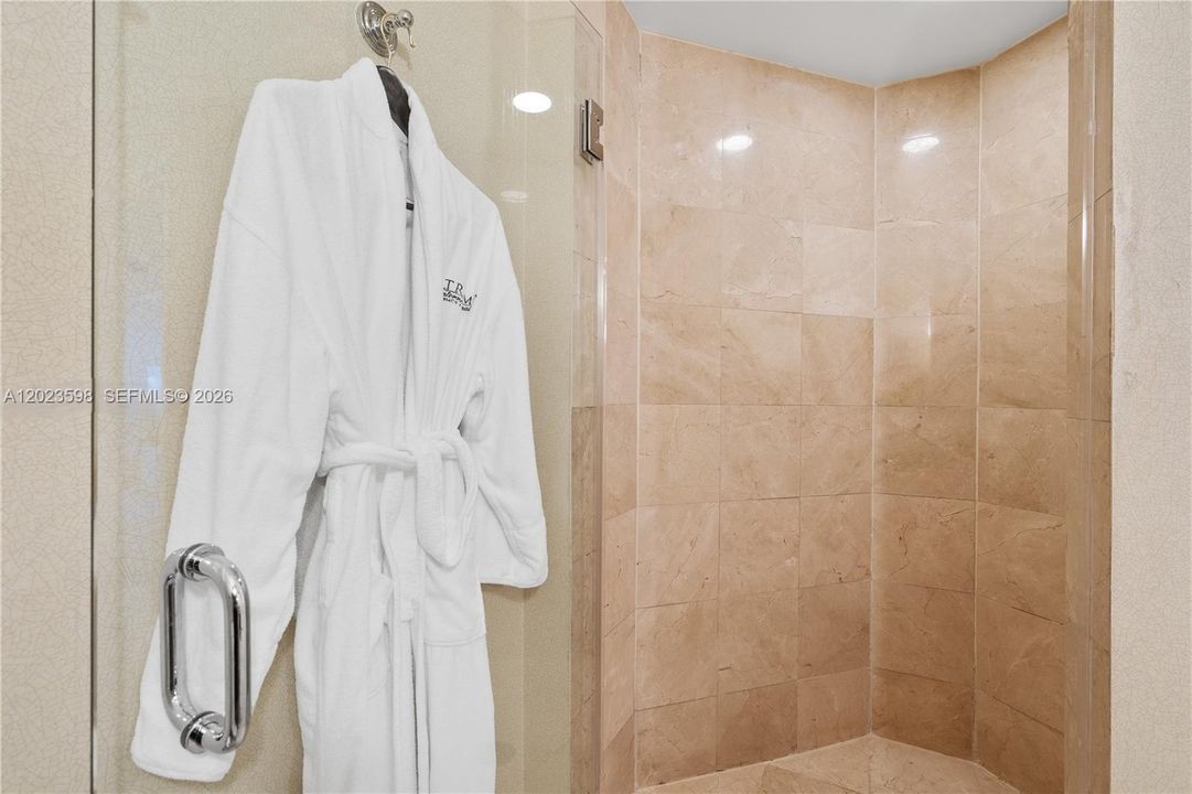 En Venta: $255,000 (0 camas, 1 baños, 551 Pies cuadrados)