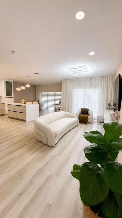 En Renta: $3,900 (4 camas, 2 baños, 1762 Pies cuadrados)