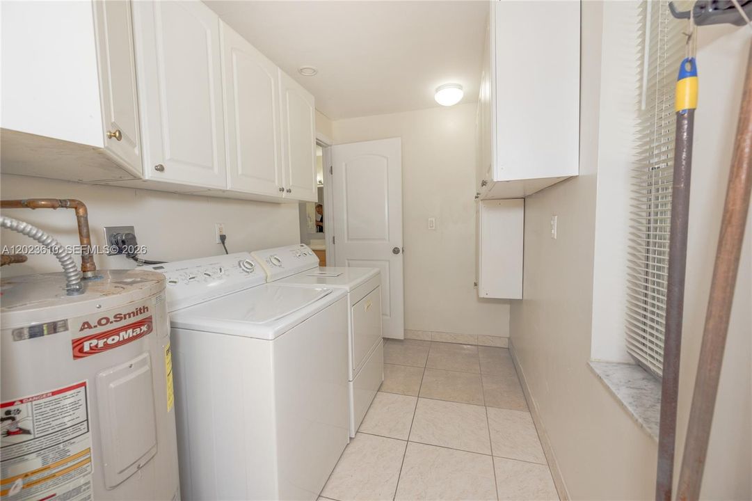 Active With Contract: $3,650 (4 beds, 2 baths, 1259 Square Feet)