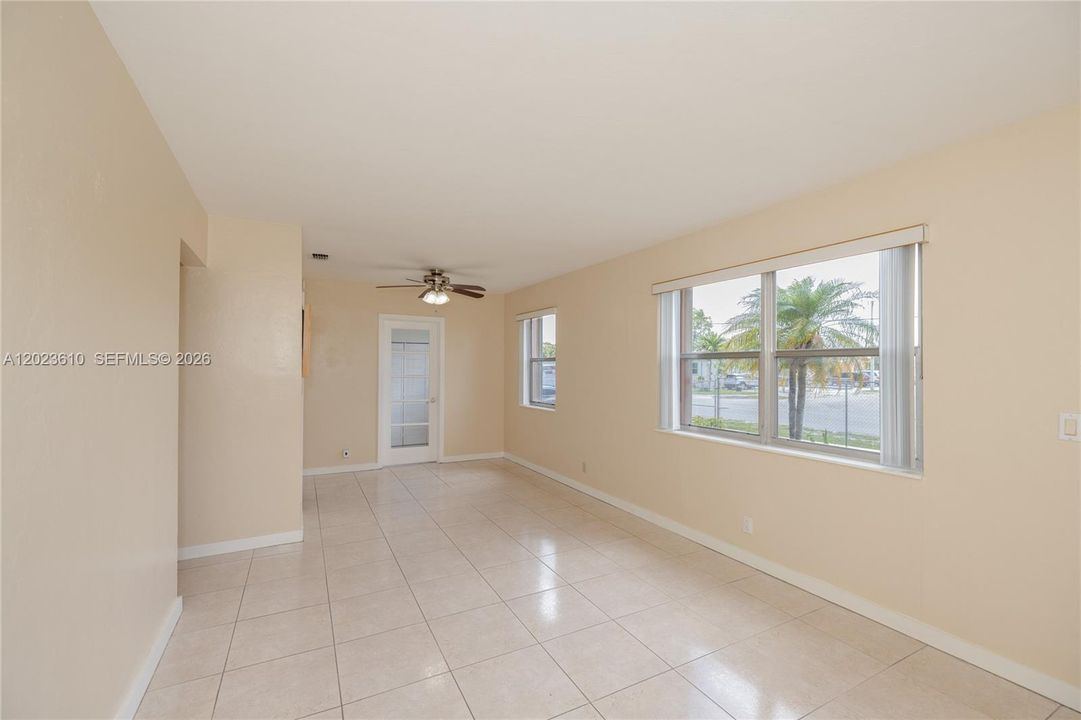 Active With Contract: $3,650 (4 beds, 2 baths, 1259 Square Feet)