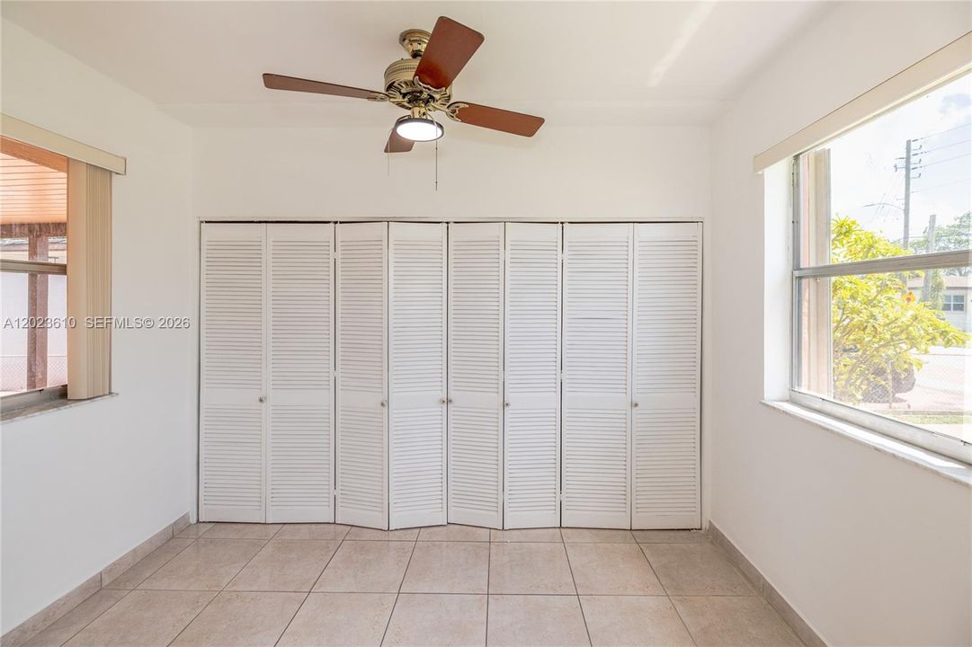 Active With Contract: $3,650 (4 beds, 2 baths, 1259 Square Feet)