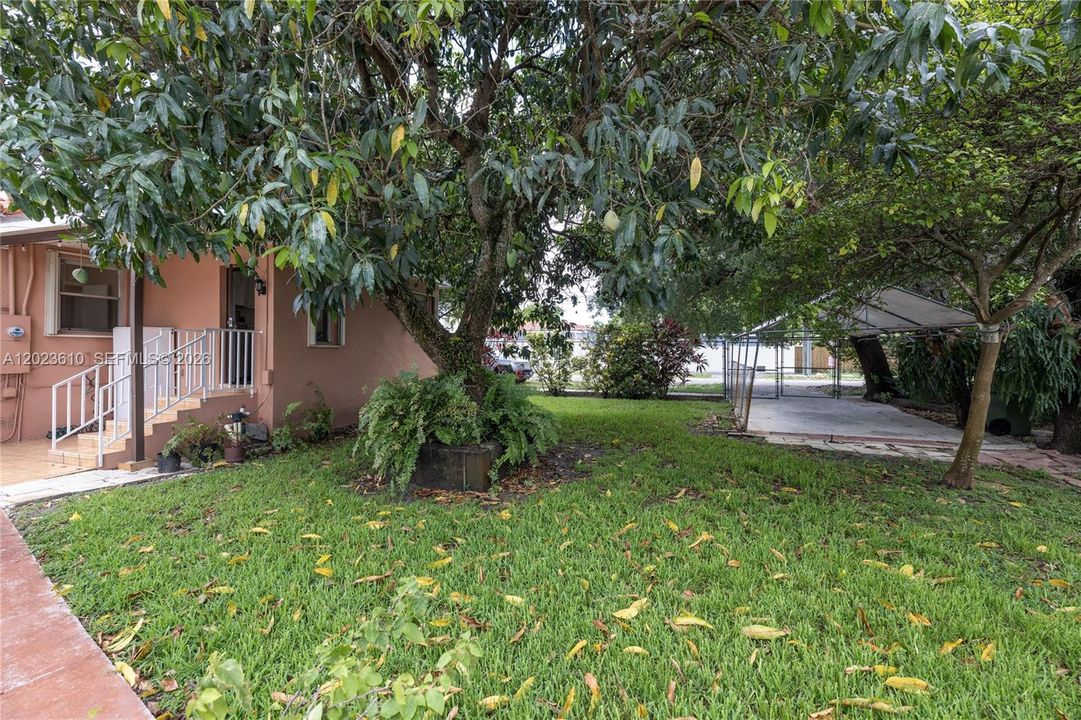 Active With Contract: $3,650 (4 beds, 2 baths, 1259 Square Feet)