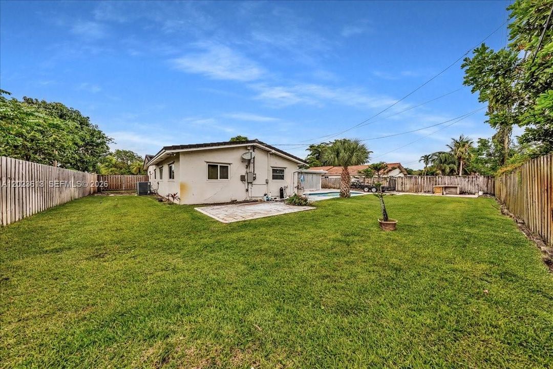 En Venta: $818,000 (4 camas, 2 baños, 2043 Pies cuadrados)