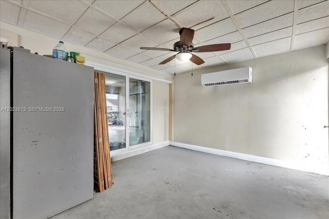 En Venta: $818,000 (4 camas, 2 baños, 2043 Pies cuadrados)