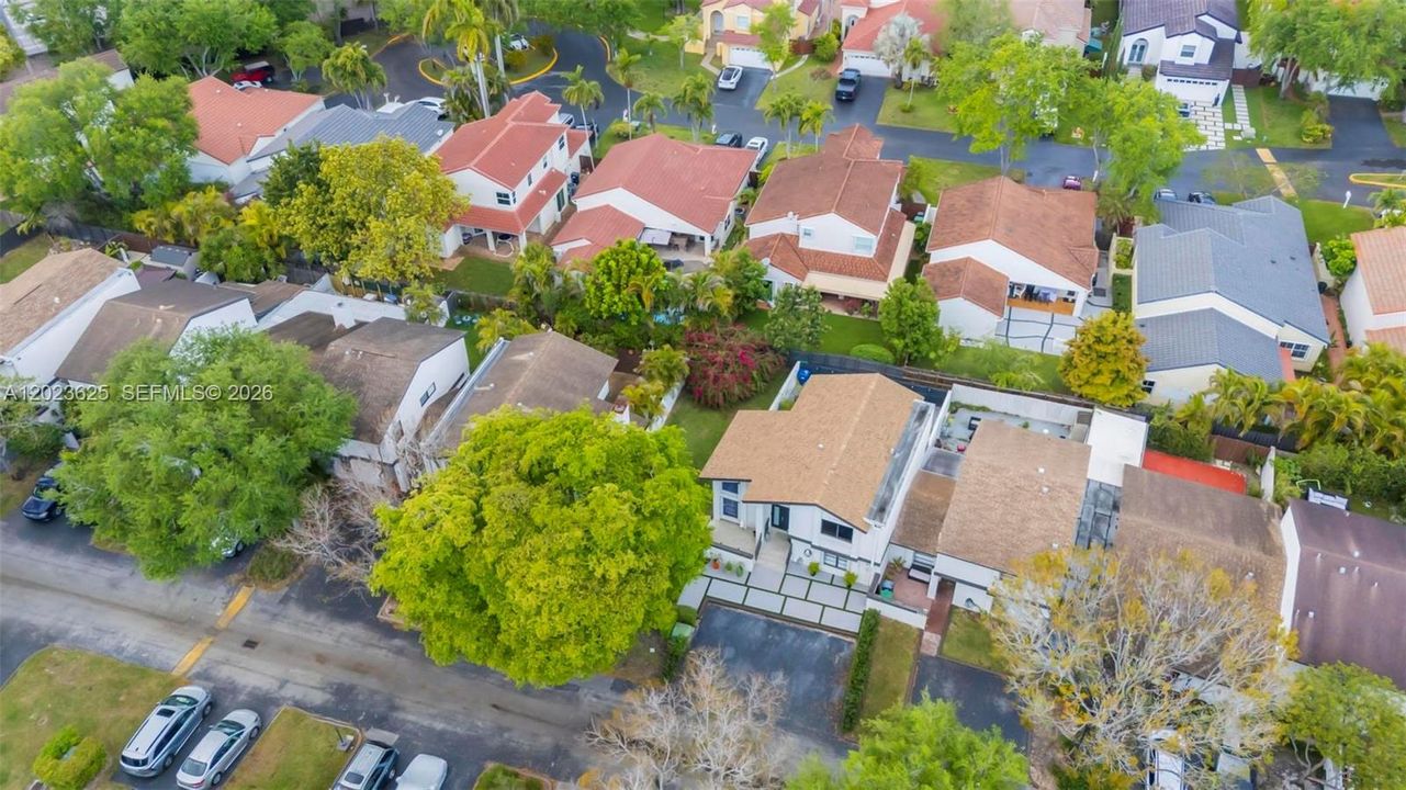 На продажу: $630,000 (3 спален, 2 ванн, 1588 Квадратных фут)