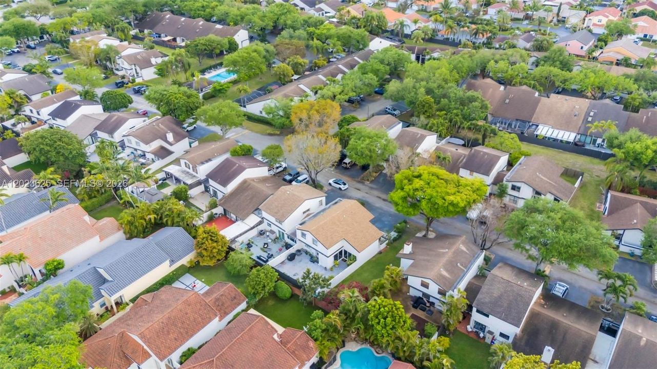 На продажу: $630,000 (3 спален, 2 ванн, 1588 Квадратных фут)