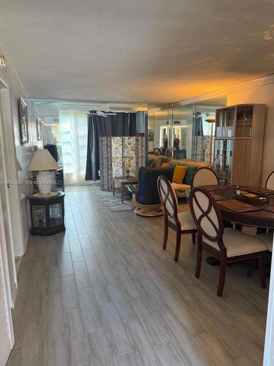 For Sale: $135,000 (1 beds, 1 baths, 750 Square Feet)