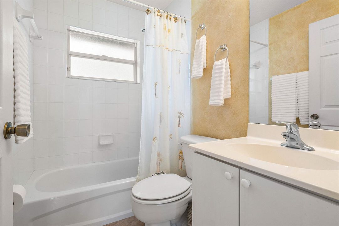 021-1361561stLaneNorth-WestPalmBeach-FL-