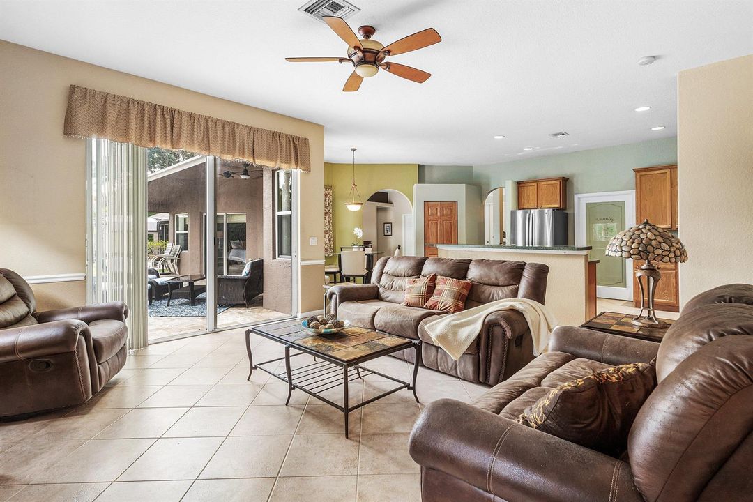 025-1361561stLaneNorth-WestPalmBeach-FL-