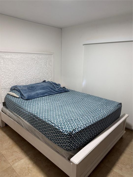 Active With Contract: $3,200 (3 beds, 2 baths, 1330 Square Feet)