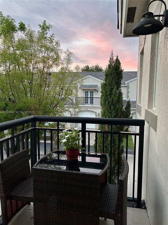 En Venta: $560,000 (3 camas, 2 baños, 1857 Pies cuadrados)