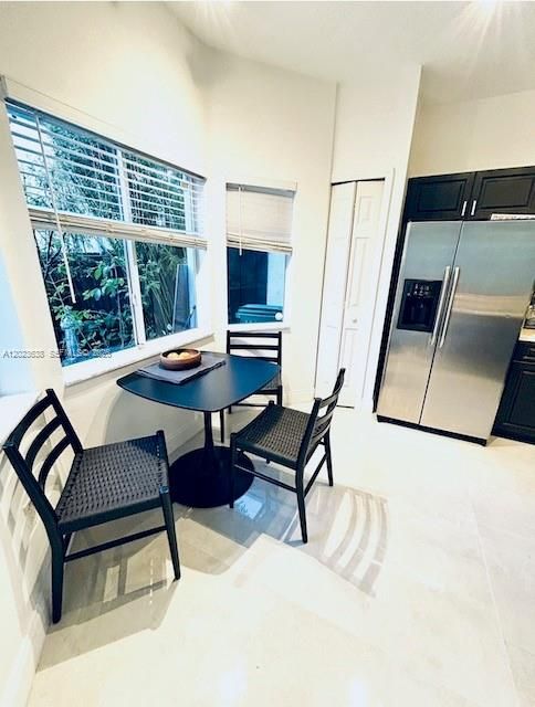 En Venta: $560,000 (3 camas, 2 baños, 1857 Pies cuadrados)
