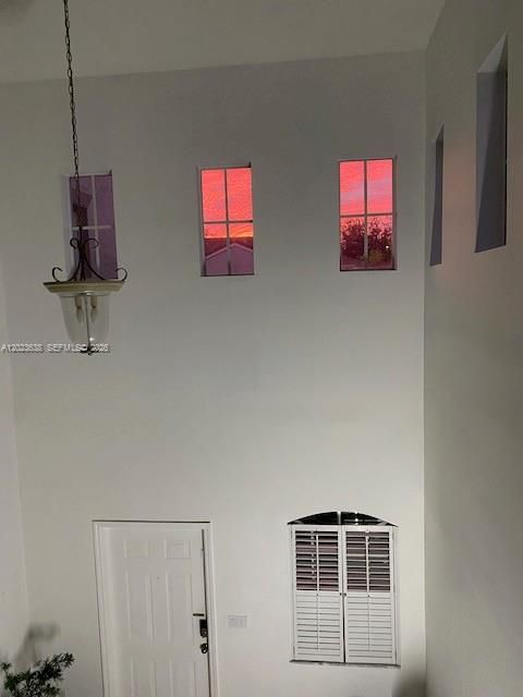 En Venta: $560,000 (3 camas, 2 baños, 1857 Pies cuadrados)