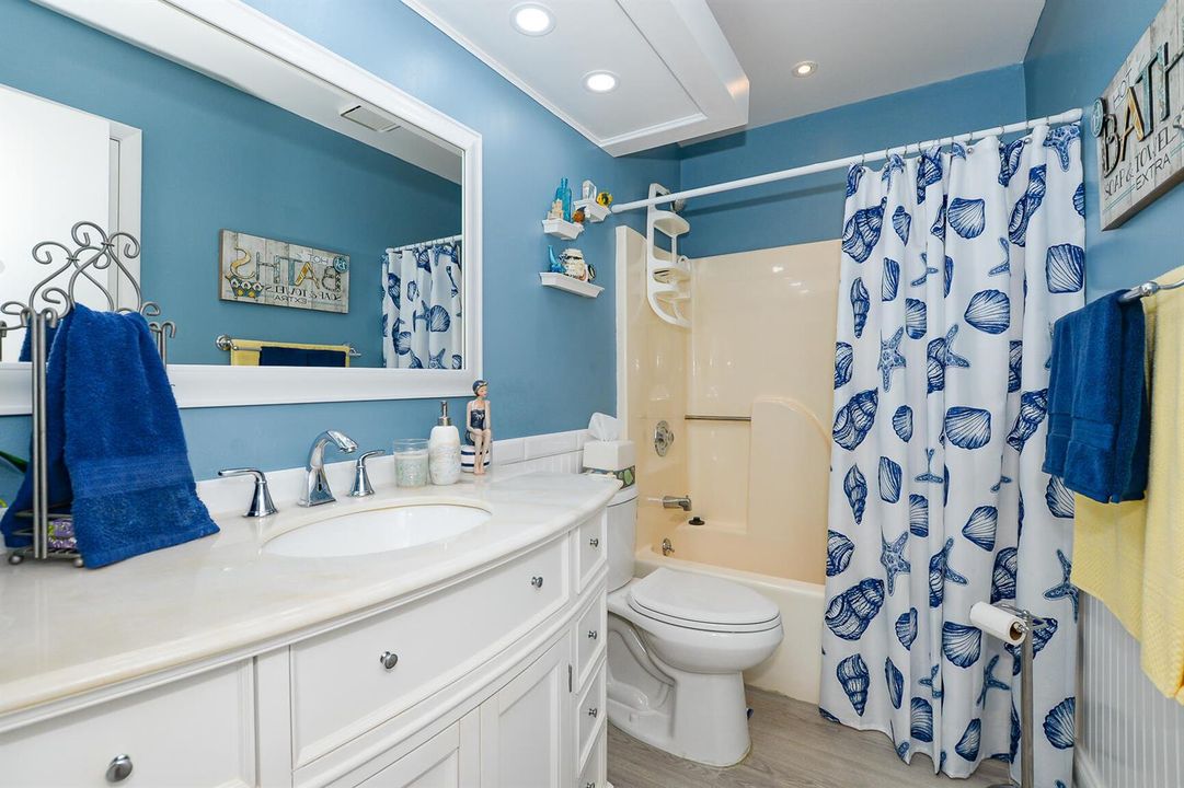 Dual Shower Tub