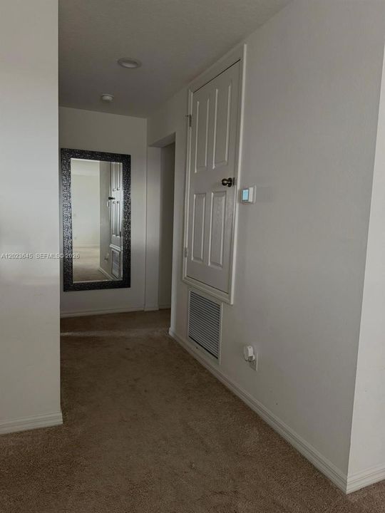 For Sale: $380,000 (5 beds, 3 baths, 2621 Square Feet)