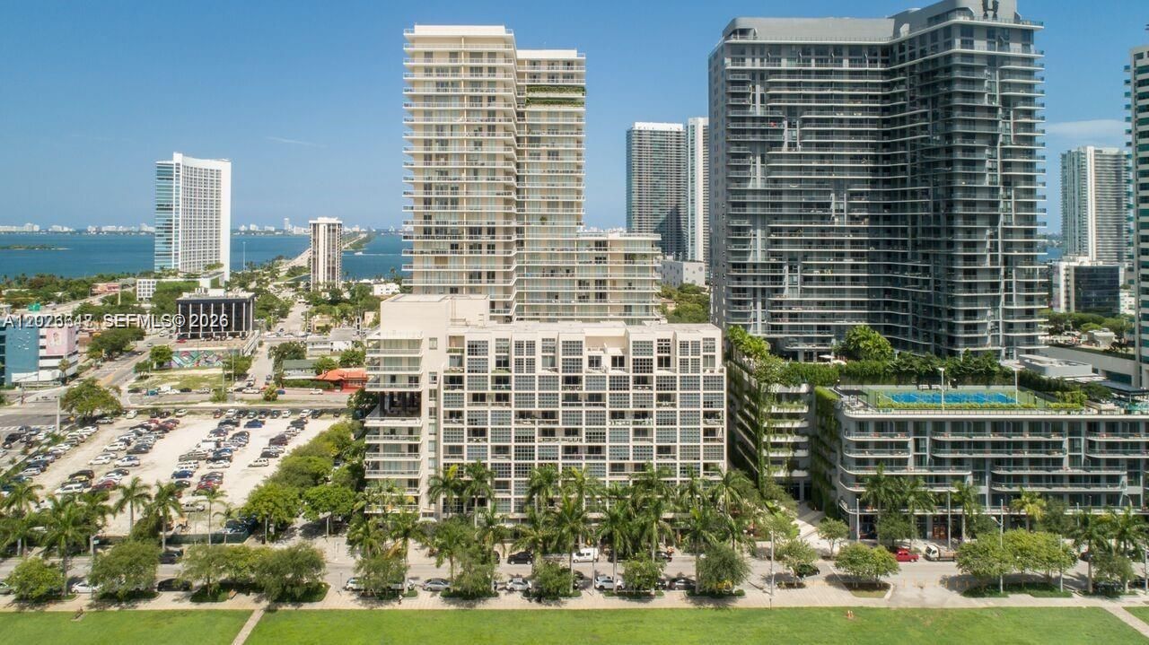 For Sale: $330,000 (0 beds, 1 baths, 492 Square Feet)