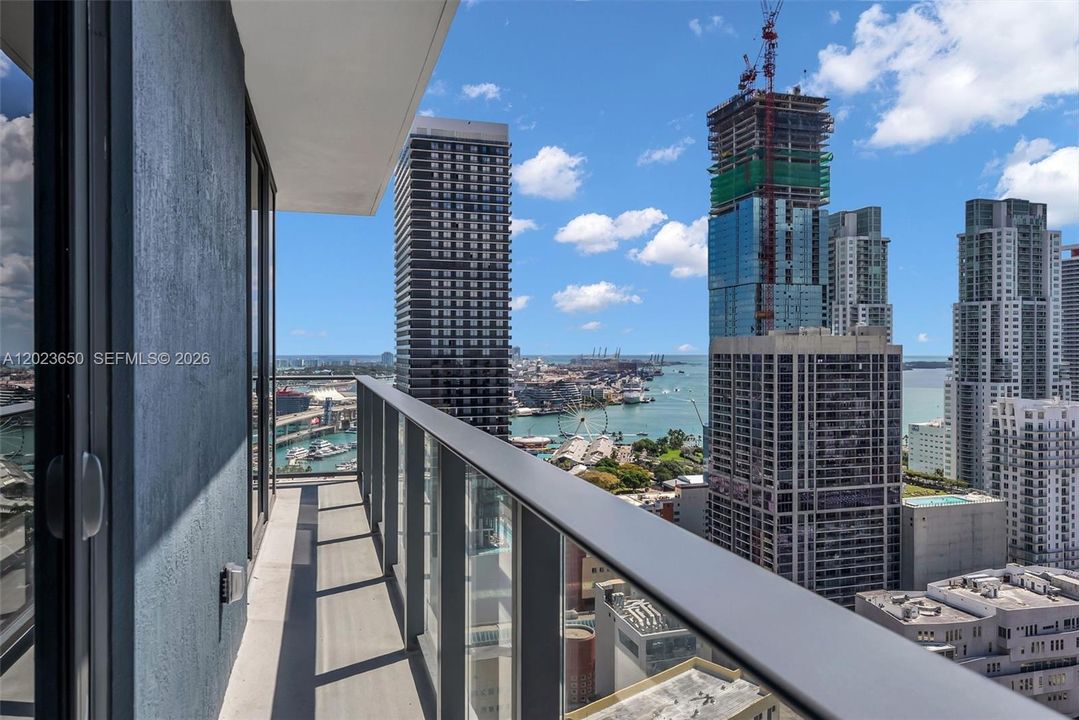 En Venta: $970,000 (2 camas, 2 baños, 760 Pies cuadrados)