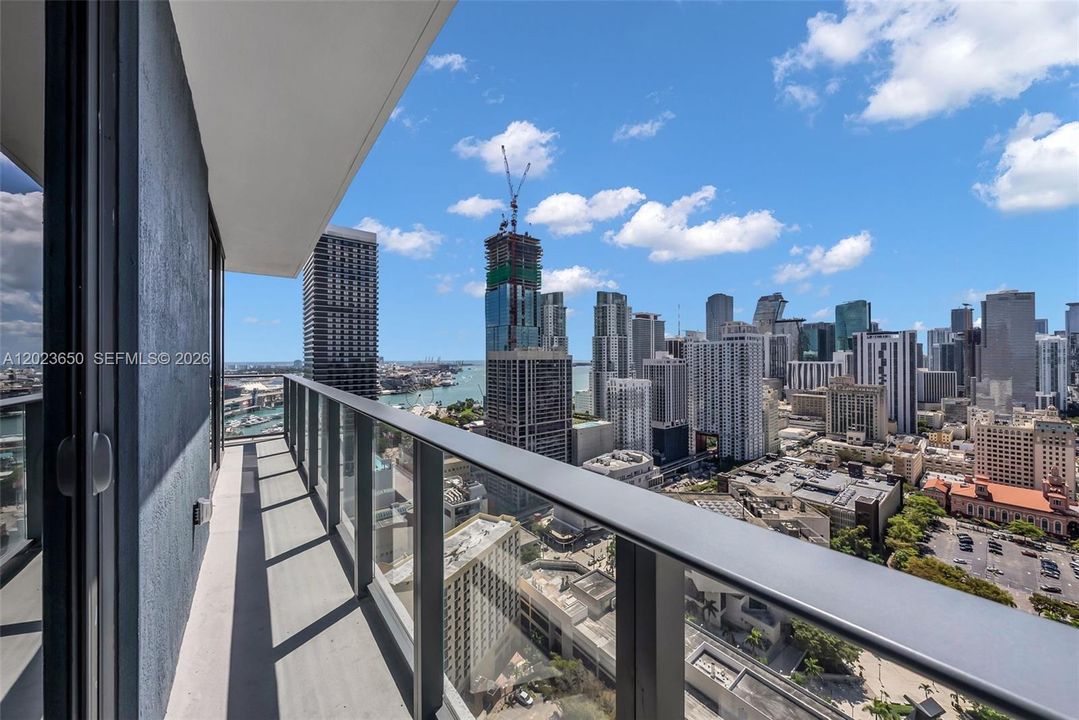 En Venta: $970,000 (2 camas, 2 baños, 760 Pies cuadrados)