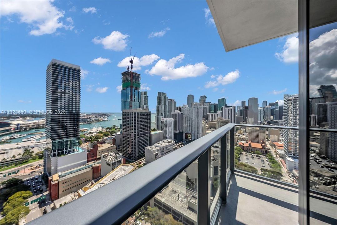 En Venta: $970,000 (2 camas, 2 baños, 760 Pies cuadrados)