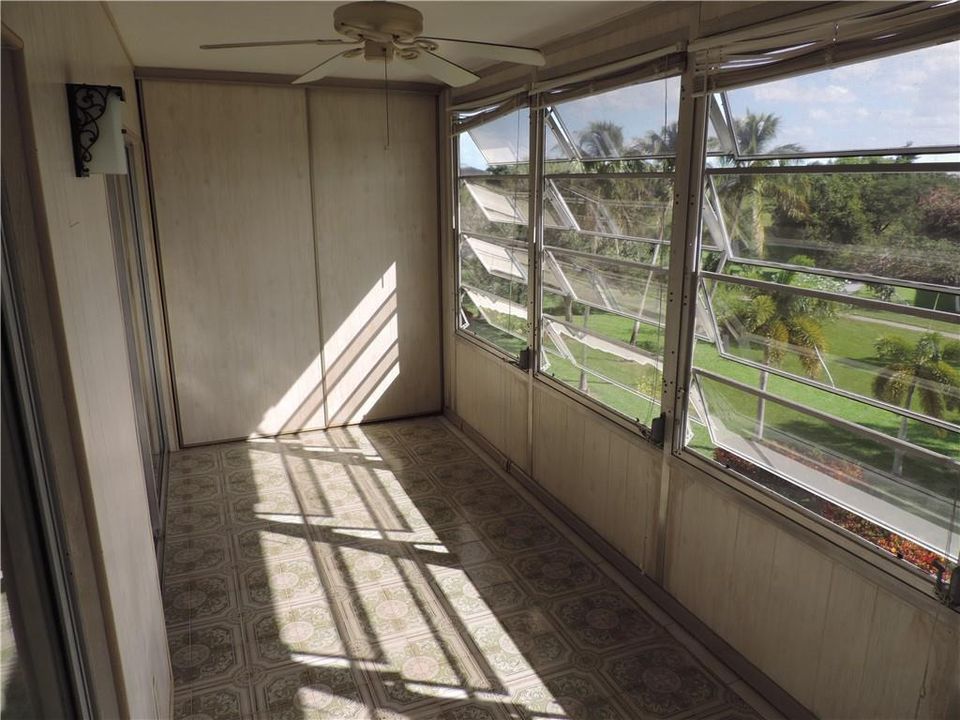 2901 PATIO CLOSET