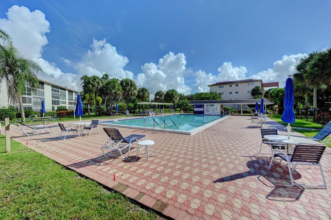VICTORIA VILLAGE POOL