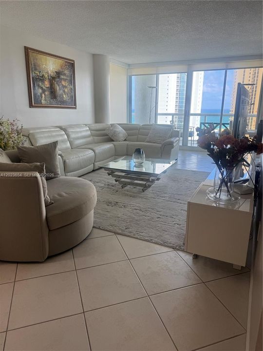Activo con contrato: $849,000 (2 camas, 2 baños, 1530 Pies cuadrados)