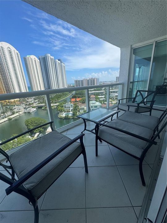 Activo con contrato: $849,000 (2 camas, 2 baños, 1530 Pies cuadrados)