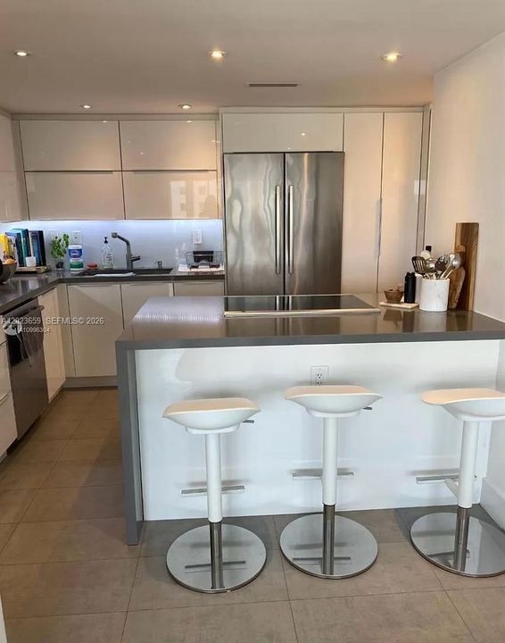 For Rent: $6,100 (3 beds, 2 baths, 1440 Square Feet)