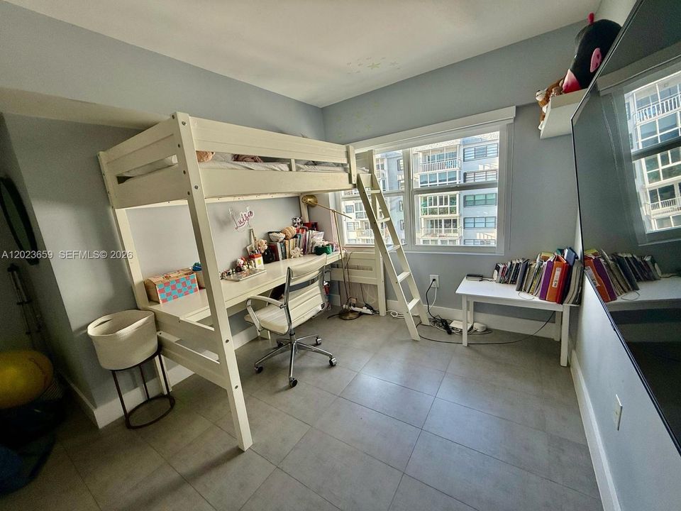 For Rent: $6,100 (3 beds, 2 baths, 1440 Square Feet)