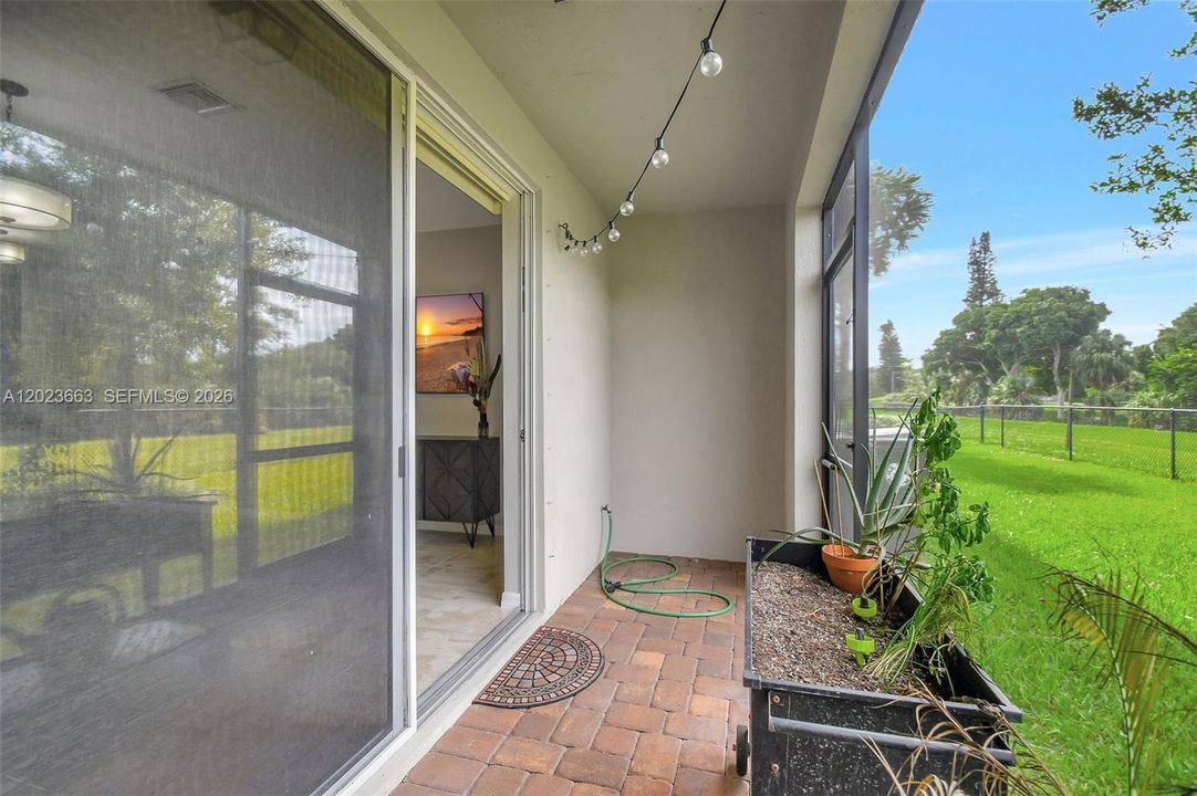 For Sale: $395,000 (3 beds, 2 baths, 1578 Square Feet)