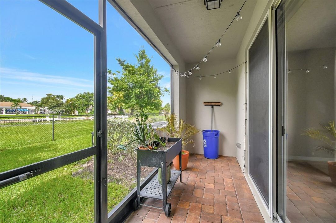 For Sale: $395,000 (3 beds, 2 baths, 1578 Square Feet)