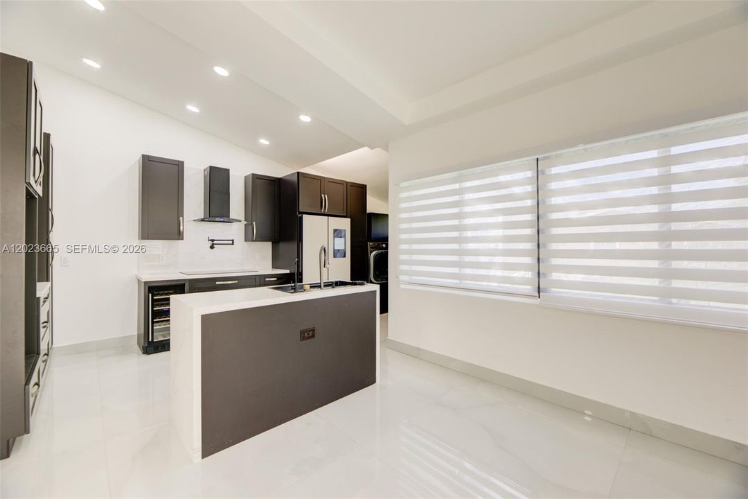 For Sale: $1,500,000 (3 beds, 2 baths, 1889 Square Feet)