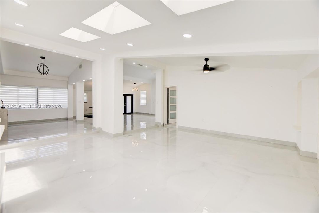 For Sale: $1,500,000 (3 beds, 2 baths, 1889 Square Feet)
